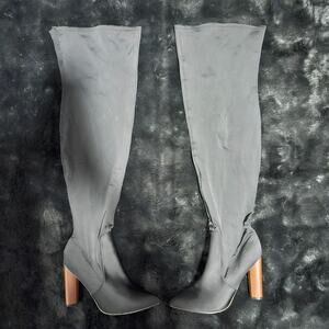 Women's Size 10 Black knee-high boots with wooden heel